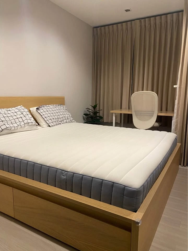 For rent: Life Sathorn-Sierra, 1 bedroom, minimalist style, good location, convenient transportation, hurry and reserve now!