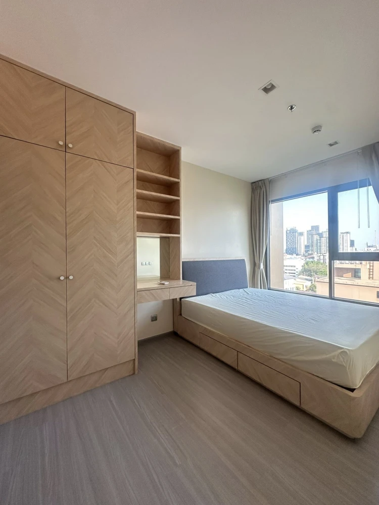 For rent: Life Sukhumvit 62 apartment. Clean, comfortable, great location, easy access to the city, near the expressway. Ready to move in immediately.