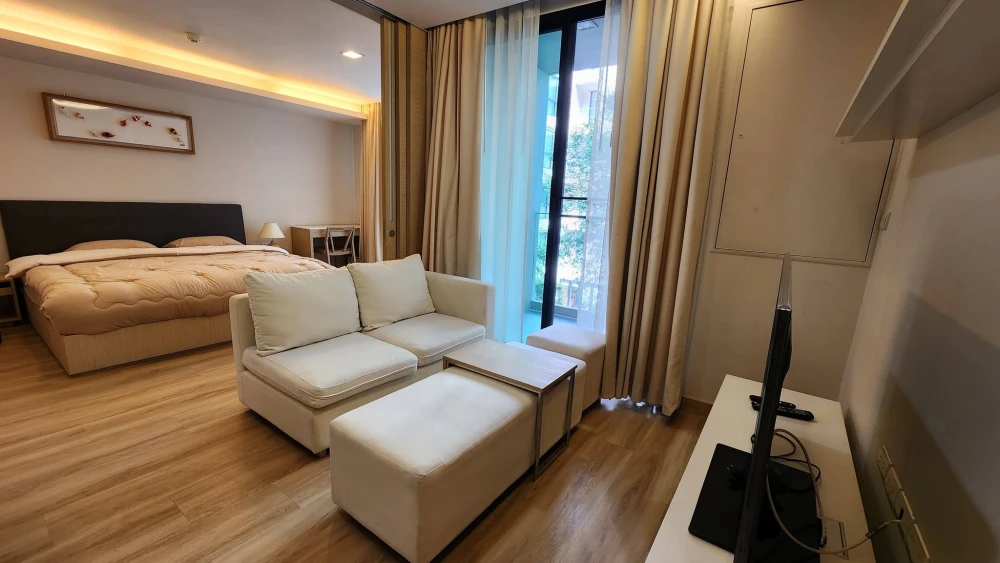 For rent: Liv@49, 43 sq m. Quiet unit on the 3rd floor with garden view. Don't miss out!
