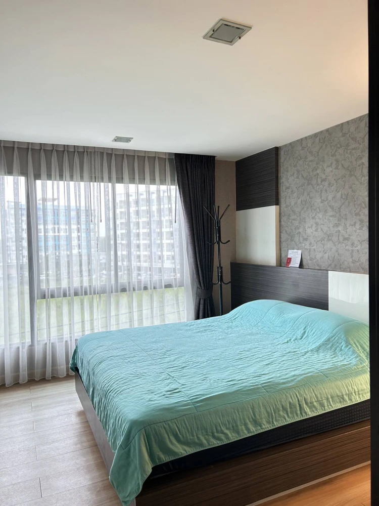 For rent Living Avenue Bangsaen, 4th floor, spacious room, fully furnished, nice to live in, reserve now, hurry!