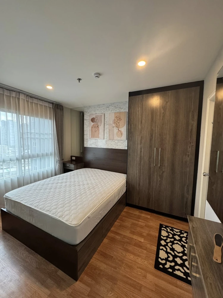 For rent: LPN Ville Suksawat-Rama 2, corner unit, quiet, 14th floor, beautiful view from two sides, affordable price. Book now before it's too late!