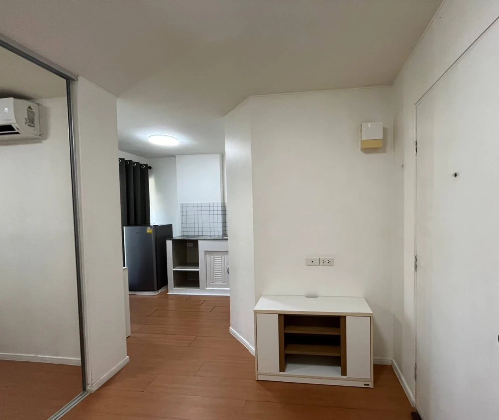 For rent Lumpini Condotown Chonburi - Sukhumvit 8th floor, fully furnished, nice to live in, book now.