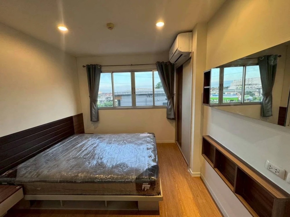 For rent: Lumpini Condo Town Ramindra-Lat Pla Khao, 4th floor, fully furnished, ready to move in. Book now!