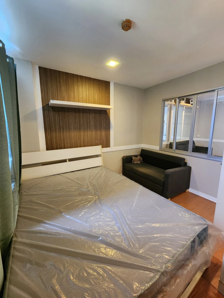 For rent: Lumpini Condo Town Rattanathibet. Nice room with high-quality built-in furniture. Book now!