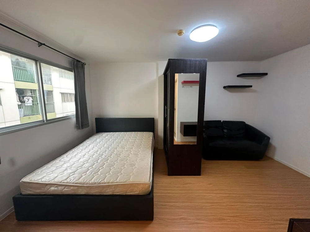For rent: Lumpini Condotown Chonburi - Sukhumvit. Nice room with high-quality built-in furniture. Book now!