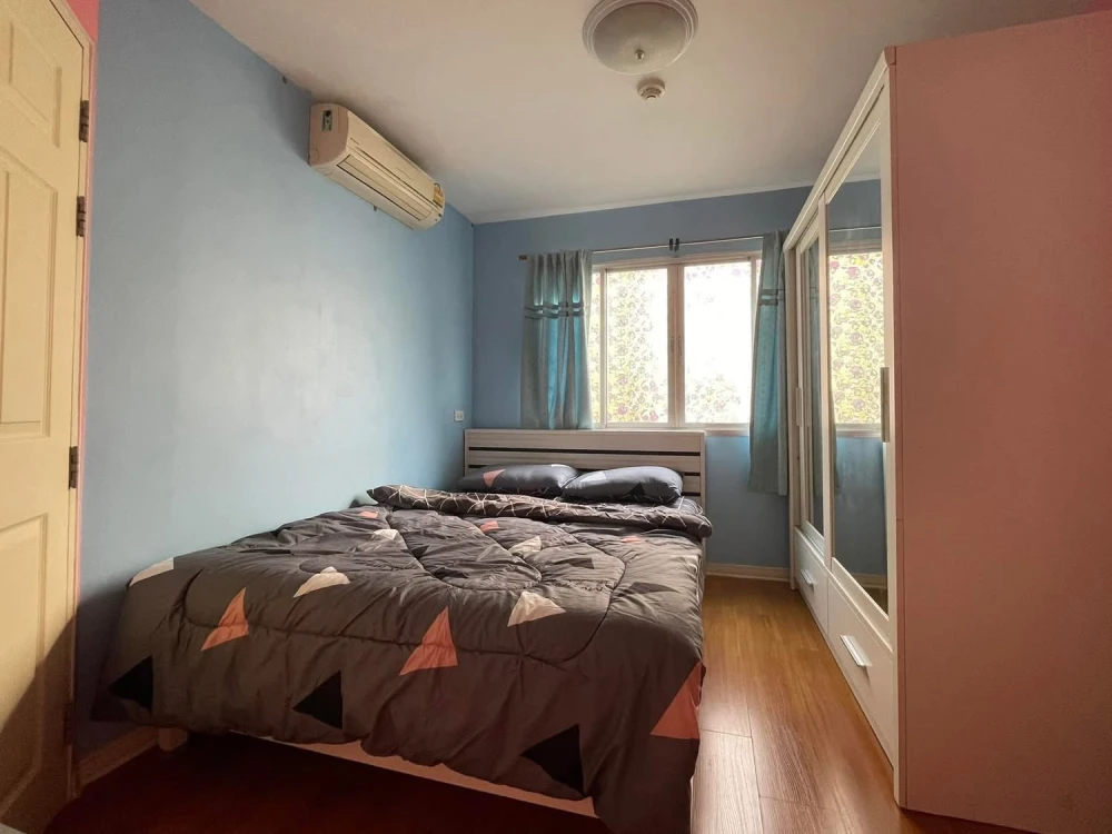 For rent: LUMPINI CONDOTOWN RAMINDRA - LAKSI. Nice room, fully furnished with complete amenities. Don't miss out!