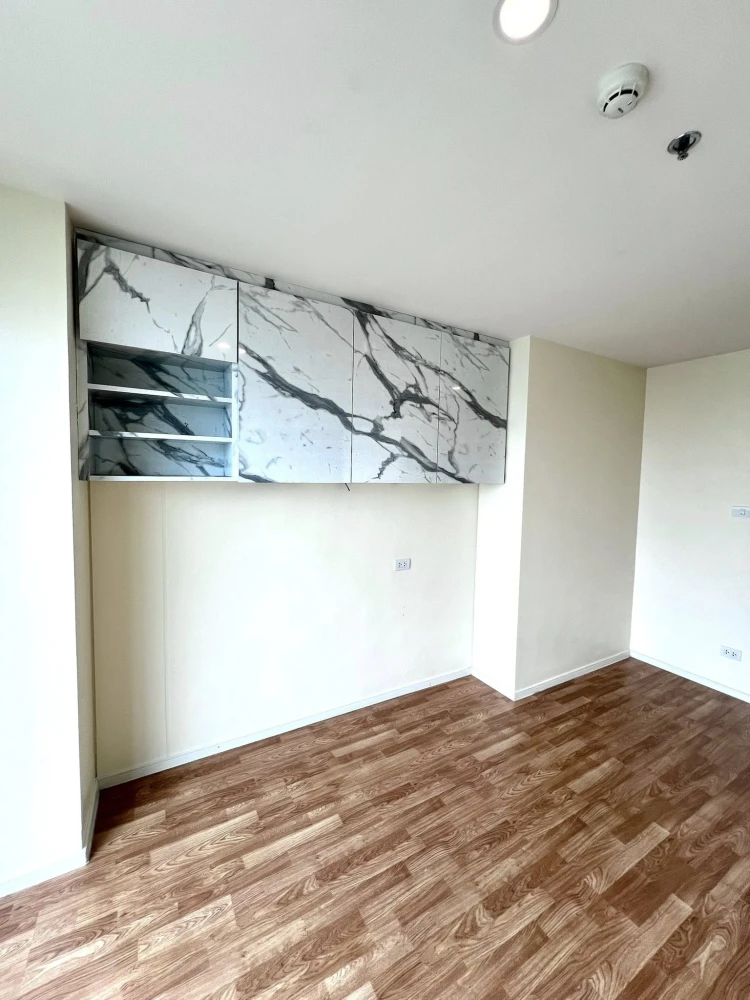 For rent: Lumpini Park Boromratchonnanee-Sirindhorn. Spacious and ready to move in. Book now!