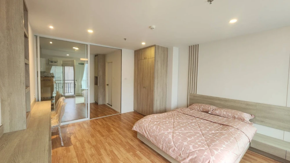 For rent: Lumpini Park Boromratchonnanee-Sirindhorn, ready to move in, appliances included + fully furnished, reserve now!