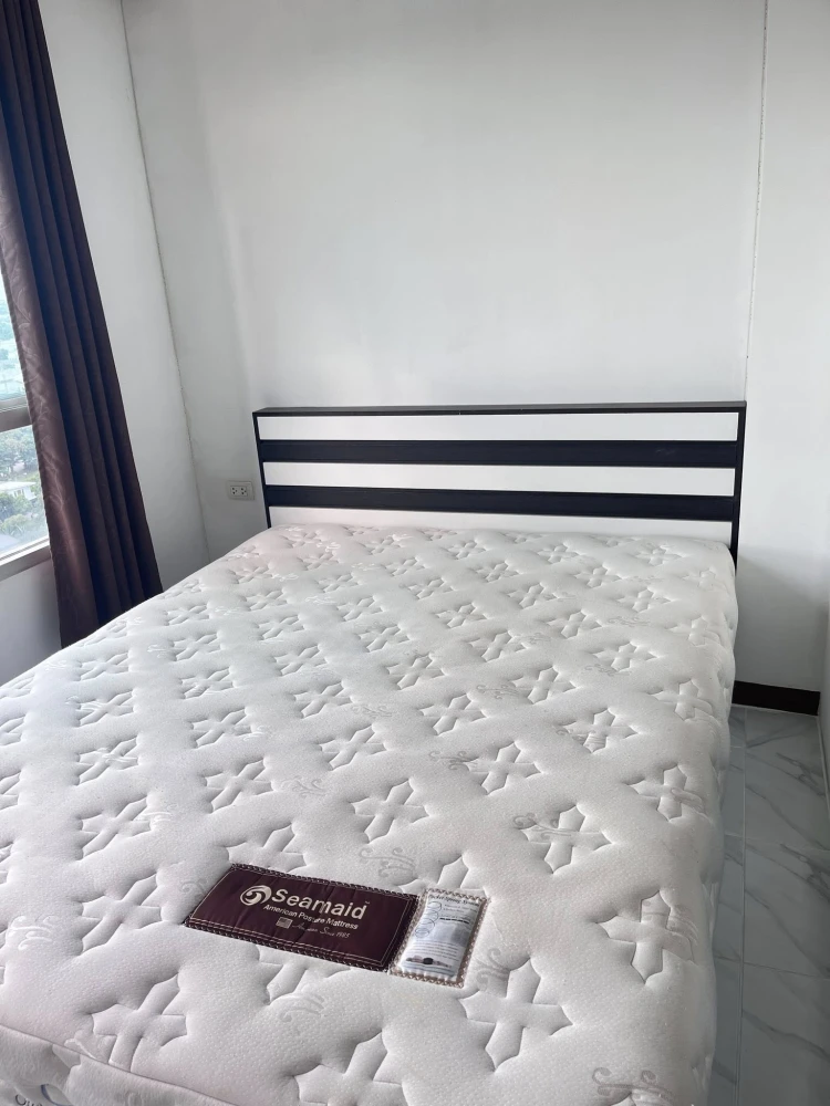 Urgent sale!! Lumpini Condo Nawamin Sri Burapha, 15th floor, Building B2, beautiful room, fully furnished, ready to move in. Don't miss out!!