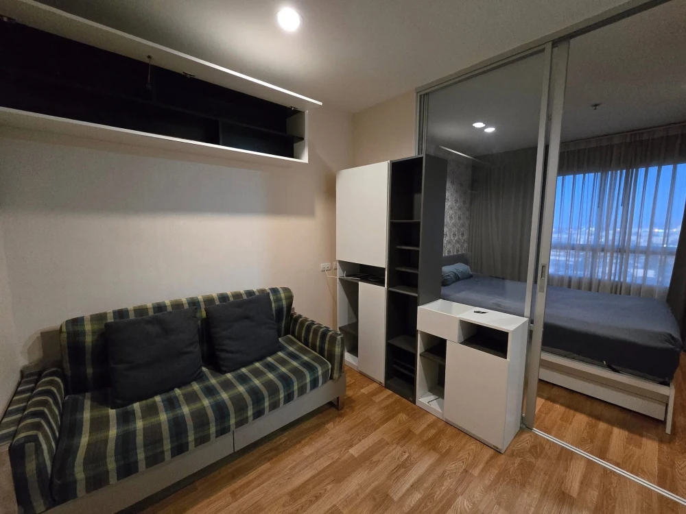 For rent: Lumpini Park Phetkasem 98, 1 bedroom, 1 bathroom, fully furnished, high-quality wallpaper. Book now!