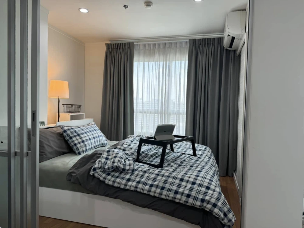 For rent Lumpini Park Rama 9 - Ratchada, well separated room, corner room, city view, building does not block the view, hurry and reserve now.