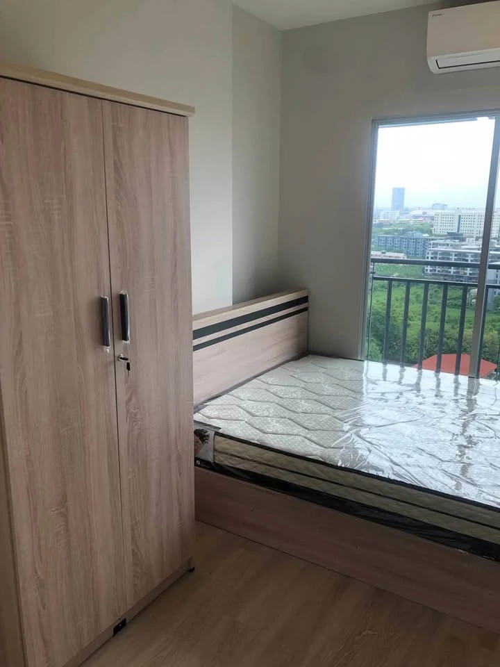 For rent: Lumpini Place Chaengwatthana-Pakkret Station, 17th floor, nice view, nice to live in, book now.