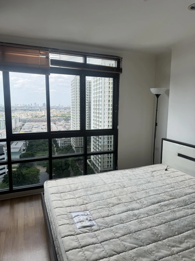 For rent: Lumpini Place Pinklao 2, spacious room, ready to move in, facilities included, book now before you miss out!!