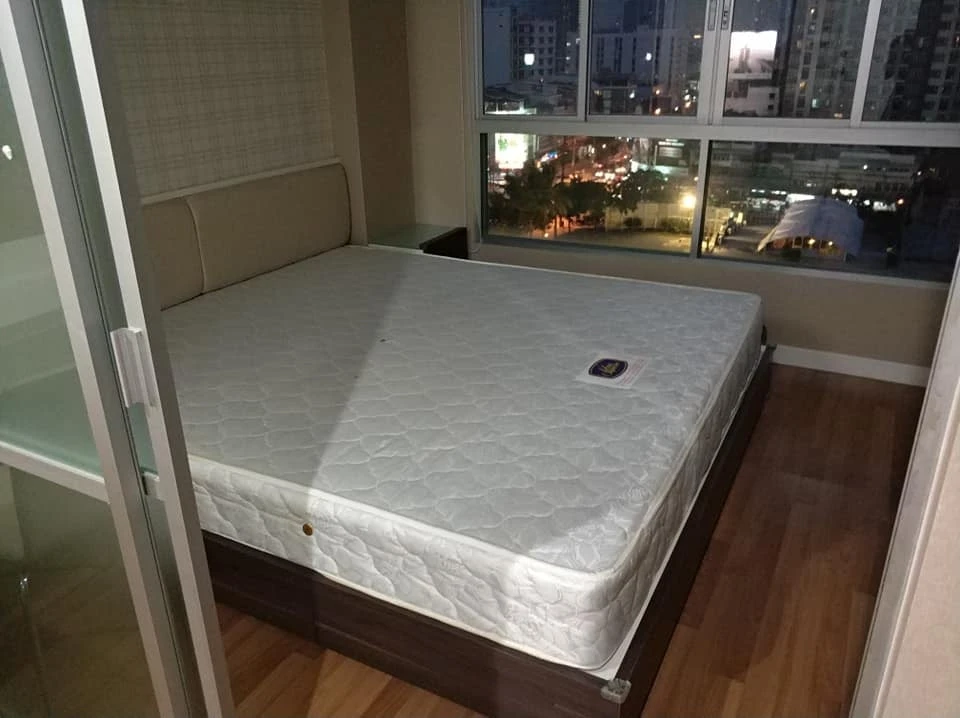For rent: Lumpini Place Rama 4–Kluaynamthai, north-facing room, good location, fully furnished, reserve now!