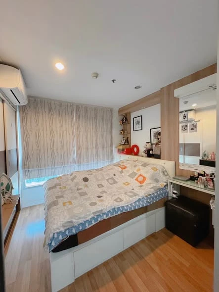 For rent: Lumpini Place Rama 4–Kluaynamthai, ready to move in, fully furnished, just bring your bags.