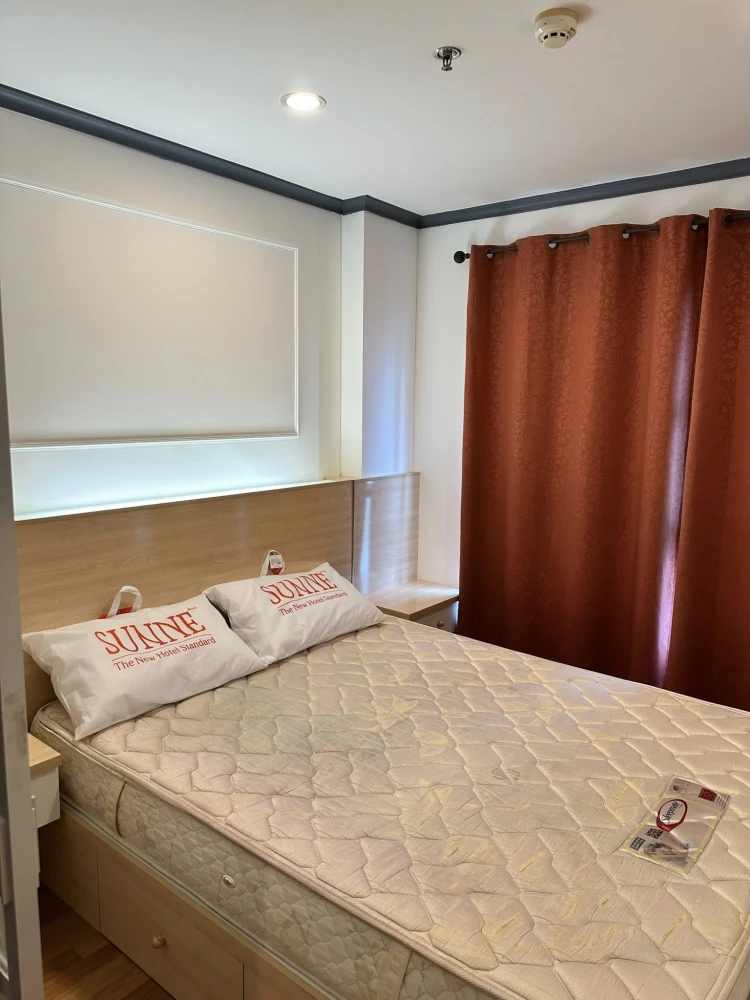 For rent: Lumpini Place Ratchayothin, nice room, good location, fully furnished, don't miss it.