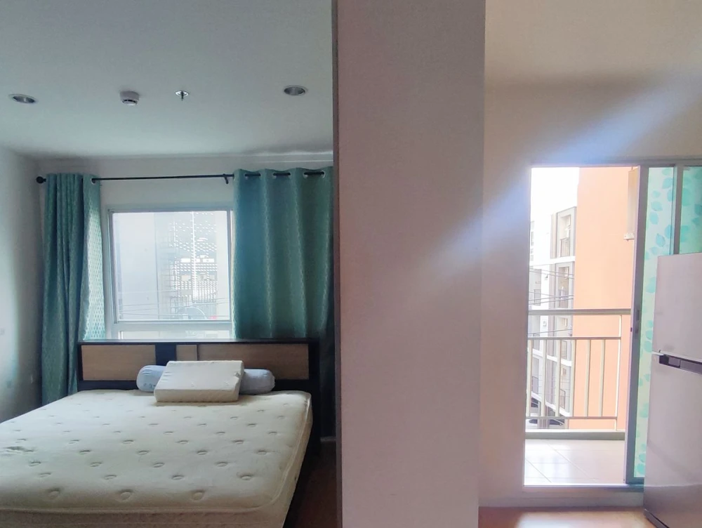 For rent: Lumpini Place Srinakarin-Huamak Station, 3rd floor, fully furnished, very livable. Book now!