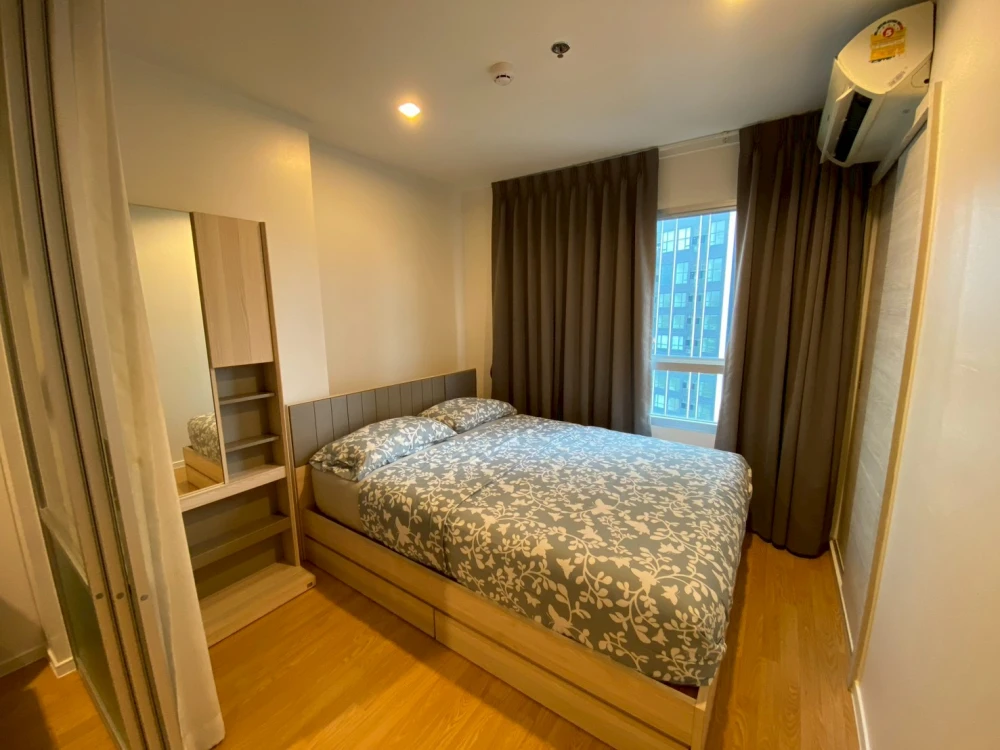For rent: Lumpini Place Srinakarin-Huamak Station. Nice room, fully furnished. Book now!