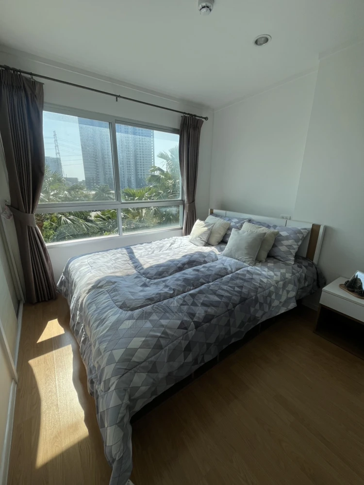 For rent: Lumpini Place Srinakarin-Huamak Station, studio room, good location, convenient transportation, beautiful view, no blocking, reserve now.