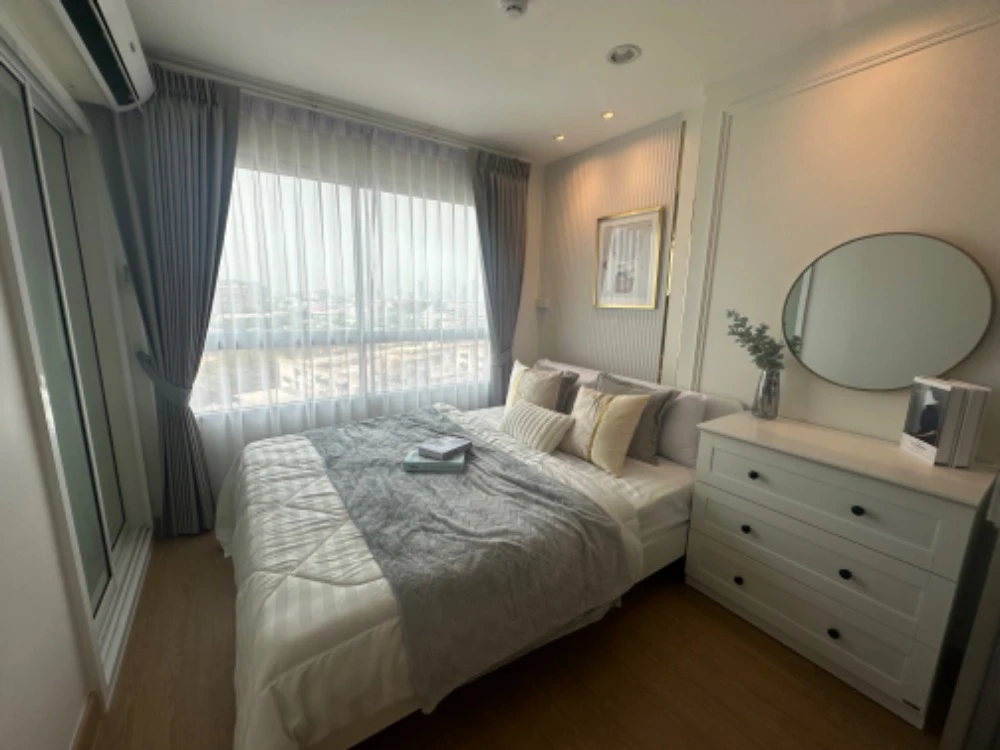 For rent: Lumpini Place Suksawat - Rama 2, 11th floor, beautiful fully furnished unit. Book now!