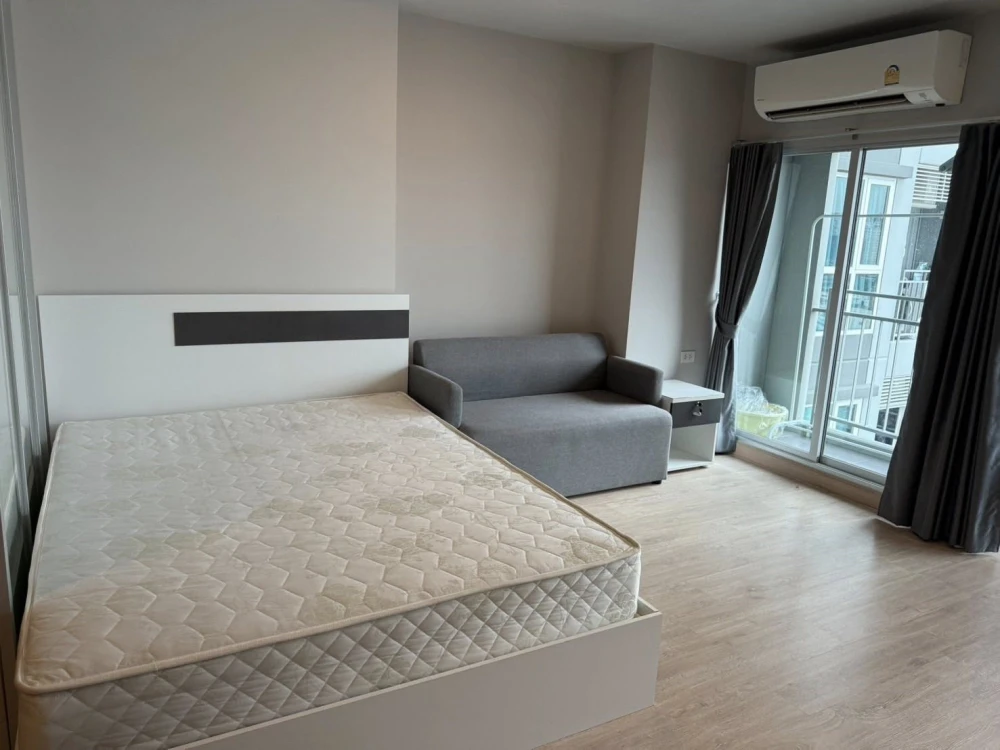 For rent: Lumpini Selected Suthisan-Saphan Khwai, fully furnished and equipped with appliances. Don't miss out!