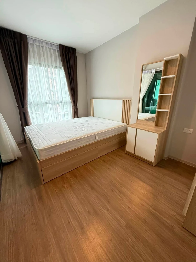 For rent: Lumpini Selected Charan 65 - Sirindhorn Station, 1 bedroom, 1 bathroom. Great location, convenient transportation. Don't miss out!