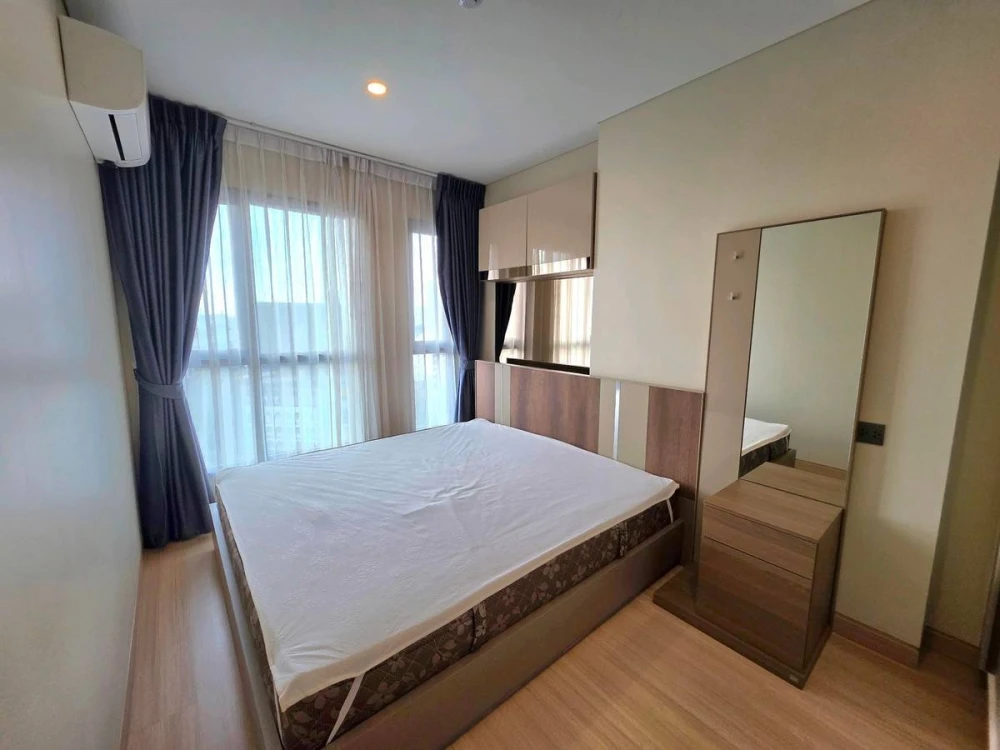 For rent: Lumpini Suite Dindaeng-Ratchaprarop. Ready to move in. 1 bedroom, 1 living room, 1 bathroom. Nicely decorated. Book now!