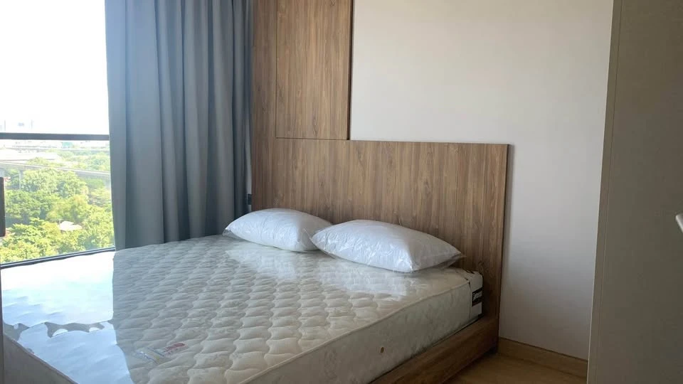Lumpini suite Phetchaburi-Makkasan for rent, fully furnished with built-in furniture, complete amenities, book now!