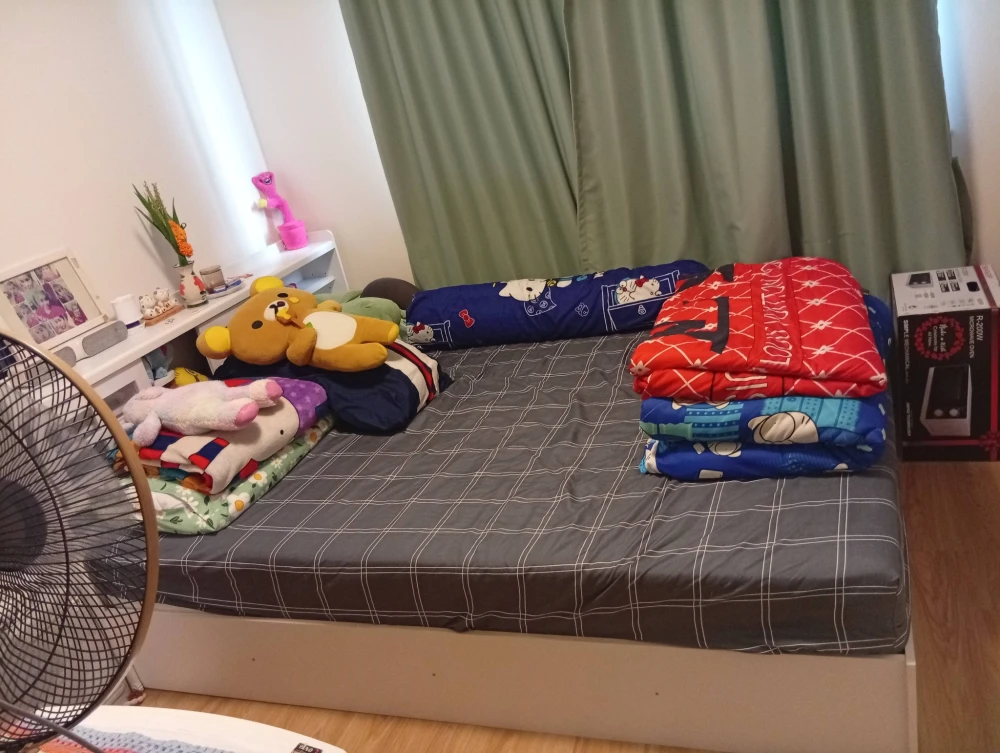 For rent: Lumpini Township Rangsit Klong 1, 3rd floor, fully furnished, very livable. Book now!