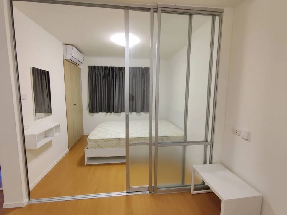 For rent: Lumpini Township Rangsit Klong 1, 4th floor, partitioned room, fully furnished, reserve now, urgently.