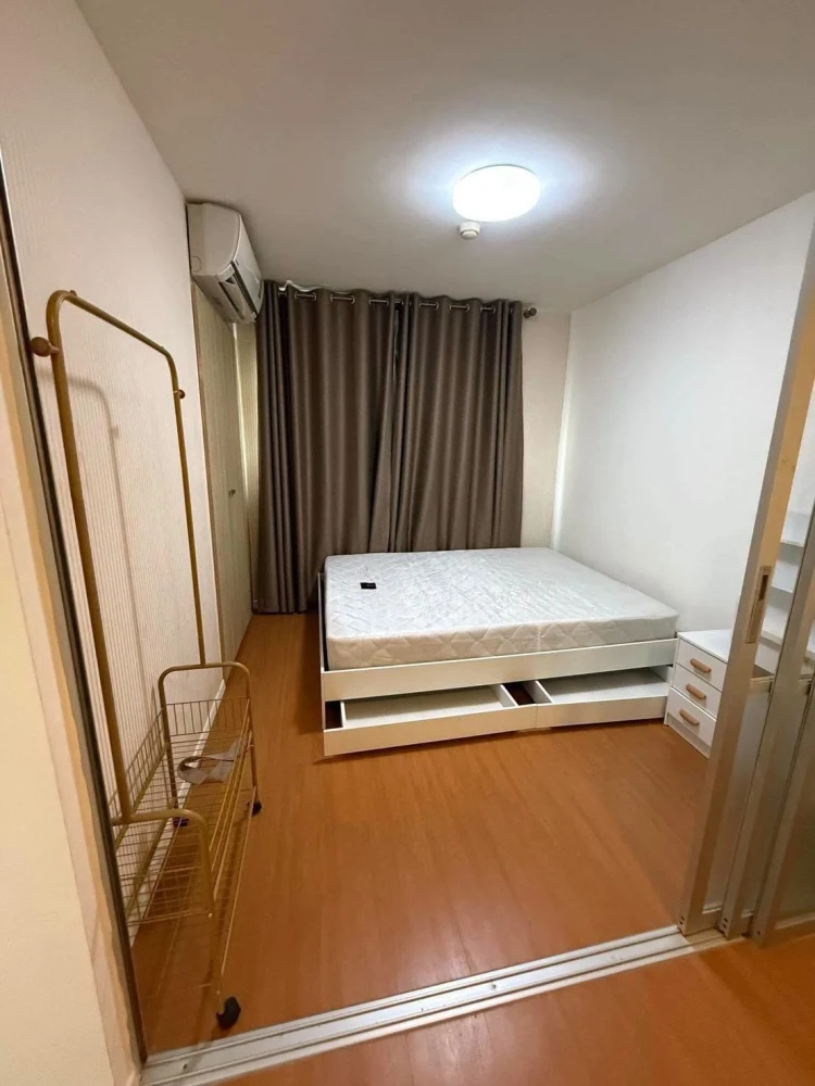 For rent: Lumpini Township Rangsit Klong 1. Nice room with high-quality built-in furniture. Just bring your bags and move in!