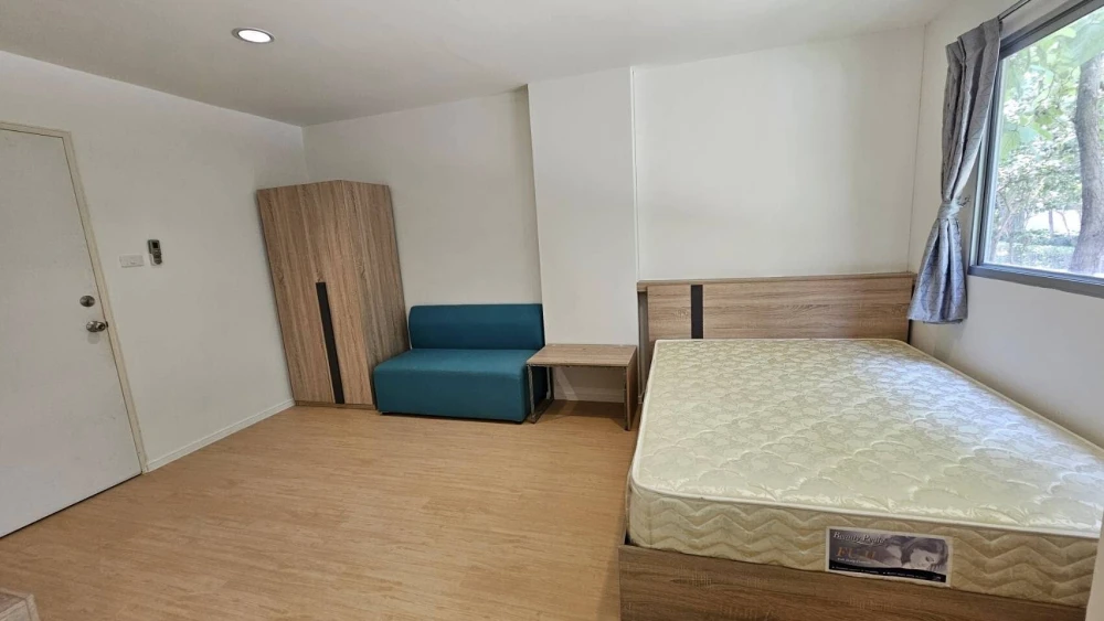 For rent: Lumpini Township Rangsit Klong 1, a nice room, fully furnished, just bring your bags and move in.