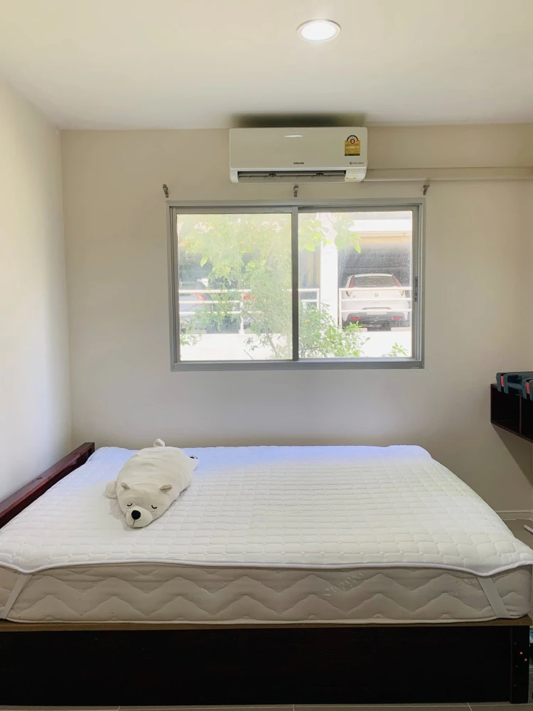 For rent: Lumpini Township Rangsit Klong 1, a nice room, fully furnished, comes with a washing machine at a great price. Reserve now!