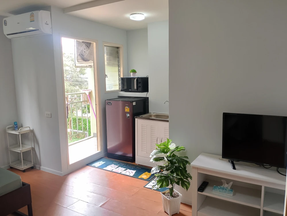 For rent: Lumpini Township Rangsit Klong 1, corner room, nice room, fully furnished, reserve now, hurry!