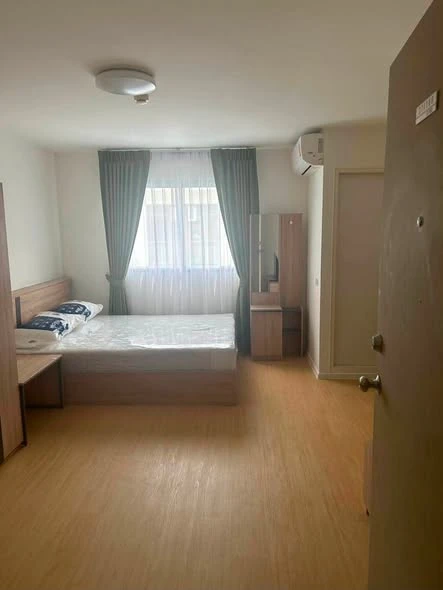 Studio apartment for rent at Lumpini Township Rangsit Klong 1, 8th floor. Great location, convenient transportation. Book now!