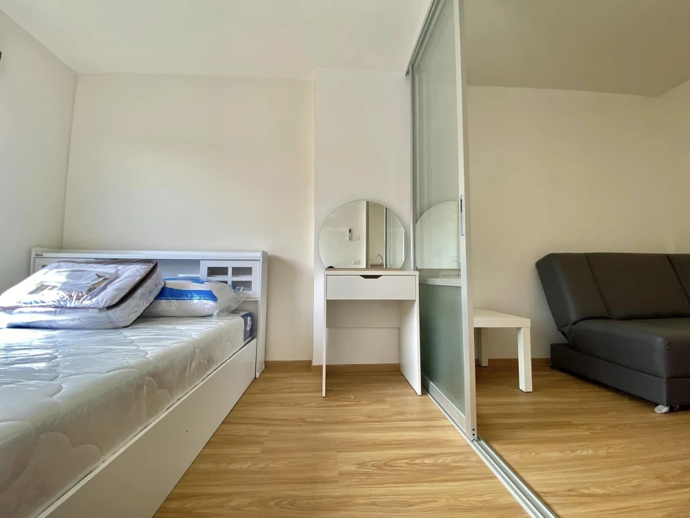 For rent: Lumpini Township Rangsit Klong 1, 1 bedroom, 1 bathroom, built-in furniture. Don't miss out!