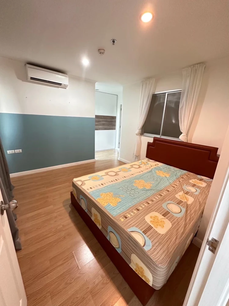 For rent Lumpini Ville Latphrao-Chokchai 4, spacious room, lots of usable space, comes with complete furniture, don't miss it.