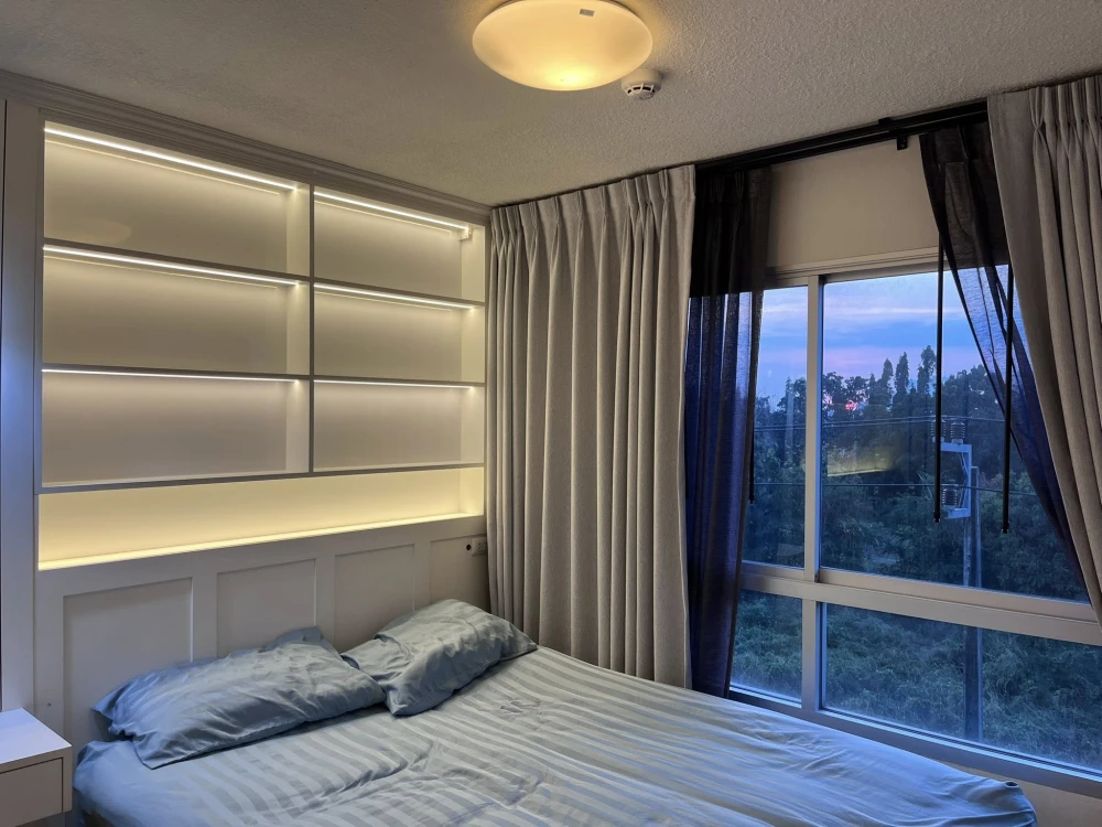 For rent: Lumpini Ville Onnut – Ladkrabang. Nicely decorated room with high-quality built-in furniture. Amazing price! Book now, don't miss out!