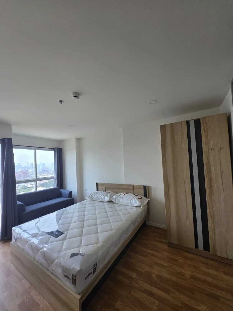 For rent: Lumpini Ville Pattanakarn-Srinakarin, 21st floor, pool view, fully furnished, interested, reserve now, urgent.