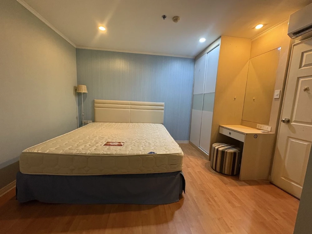 For rent: Lumpini Ville Ramkhamhaeng 44, 22nd floor, fully furnished, nice to live in, reserve now, don't miss out!