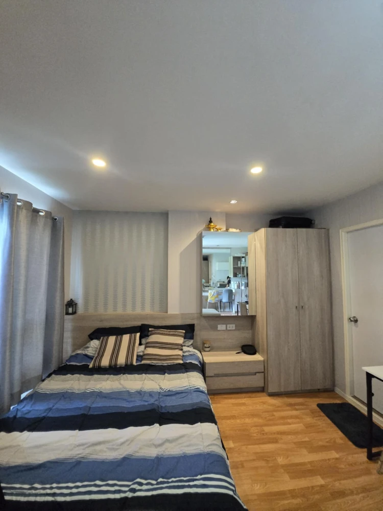 For rent Lumpini Ville Sukhumvit 76 - Bearing Station 2, 1 bedroom, 1 bathroom, fully furnished, swimming pool view, reserve now.