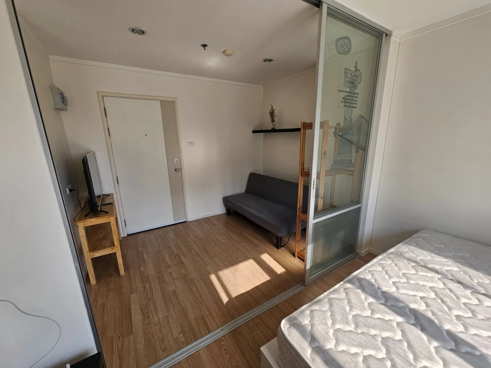 For rent: Lumpini Ville Sukhumvit 77 (Phase 2), corner room, no room opposite, city view, no building blocking, ready to move in