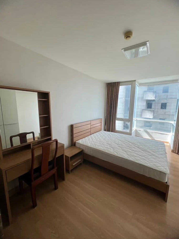 M Society Condominium for rent, 7th floor, fully furnished, very livable. Book now, don't miss out!