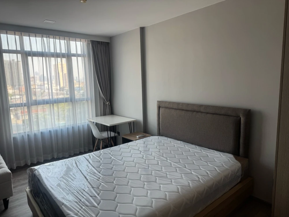 For rent: Maestro 19, 7th floor. A lovely, fully furnished unit. Book now!