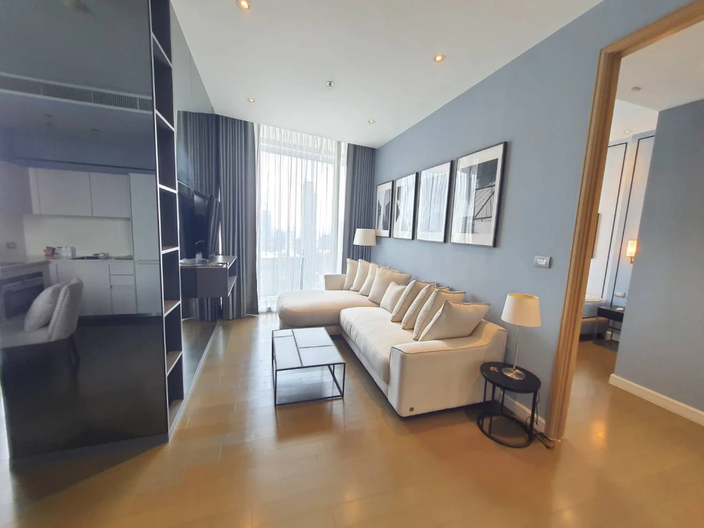 Magnolias Ratchadamri Boulevard condo for rent. Ready to move in, fully furnished. Book now! Don't miss out!