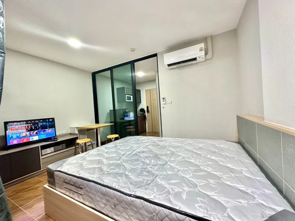 For rent: Maxxi Ratchayothin-Phahon Yothin 34, hot location, fully furnished, ready to move in immediately.