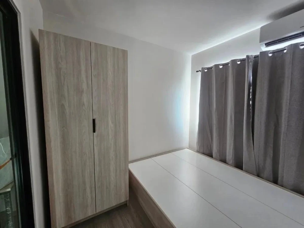 For rent: Me Onnut-Rama 9, 1 bedroom, 1 bathroom, 2nd floor. Fully furnished. Just bring your bags and move in!