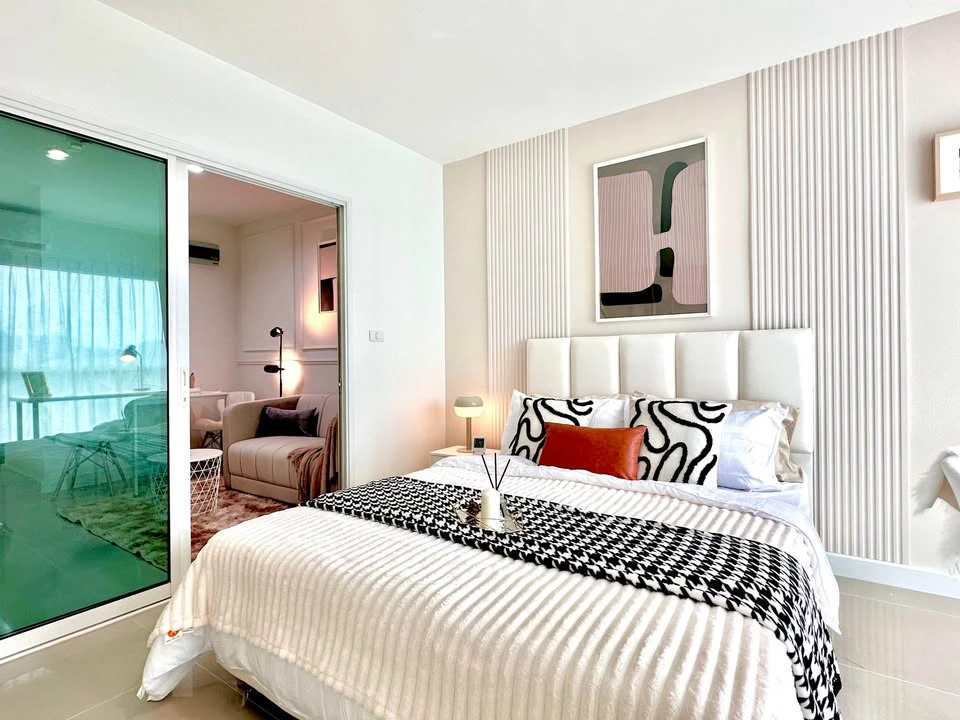 For rent: Metro Park Sathorn Phase 3, Building G, 5th floor. Perfect height, pleasant garden view. Book now, don't miss out!