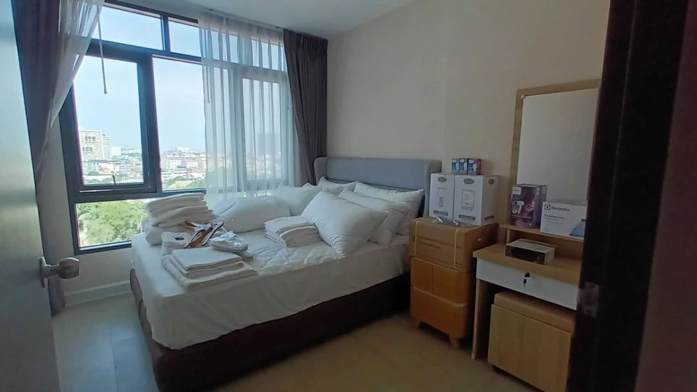 For rent: Metro Sky Prachachuen, a nice room with complete furniture and electrical appliances at a great price. Don't miss it.