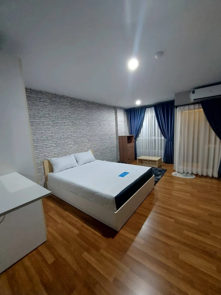For rent: Miami Bangpu condo, 4th floor, high-quality wallpaper, fully furnished. Book now!